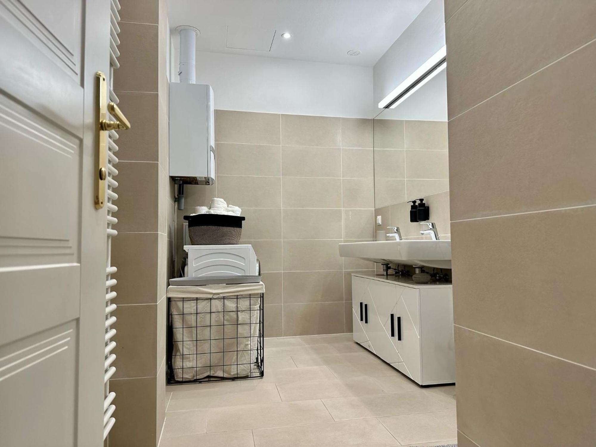 Designer Apartment Near Main Station Wien Ngoại thất bức ảnh