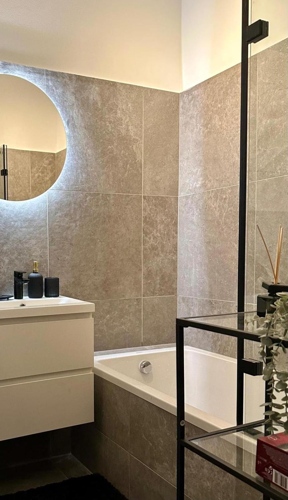 Designer Apartment Near Main Station Wien Ngoại thất bức ảnh